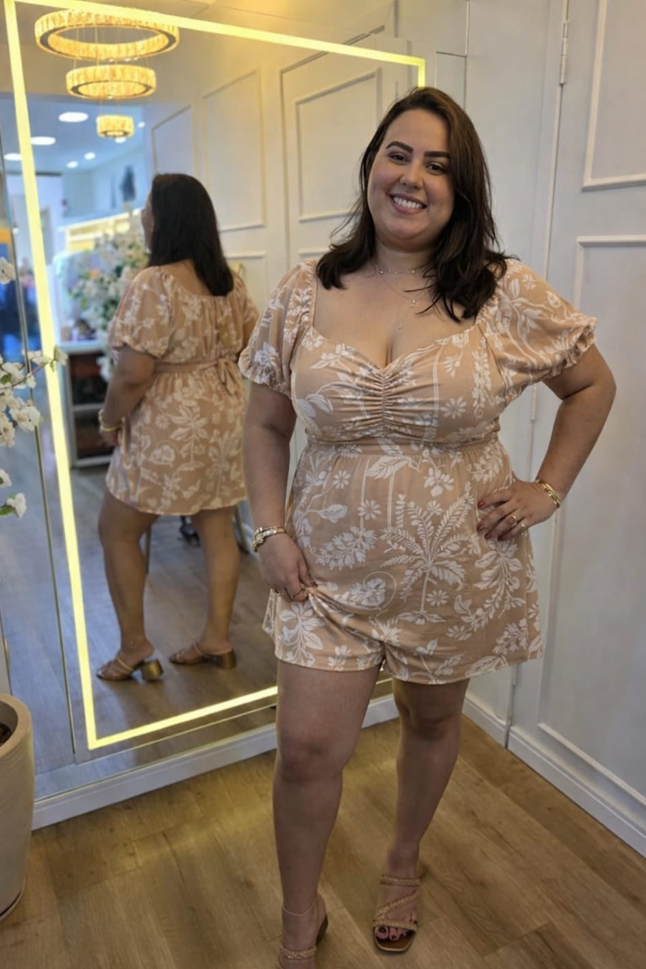 Macaquinho Hadasha Plus – Tecido Duna | Plus Size